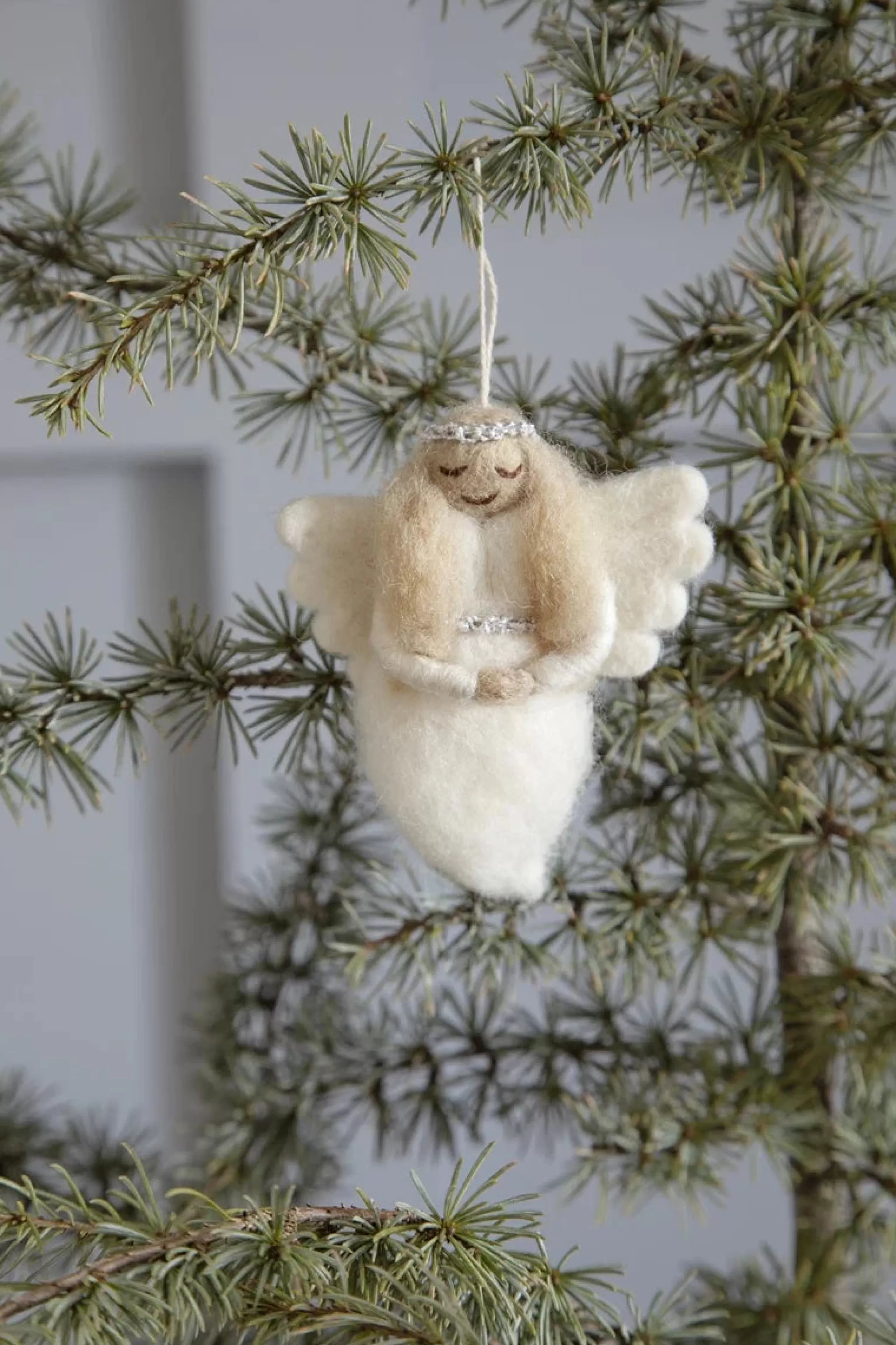 En Gry & Sif Felt Christmas Tree Decoration - Angel (Gloria)