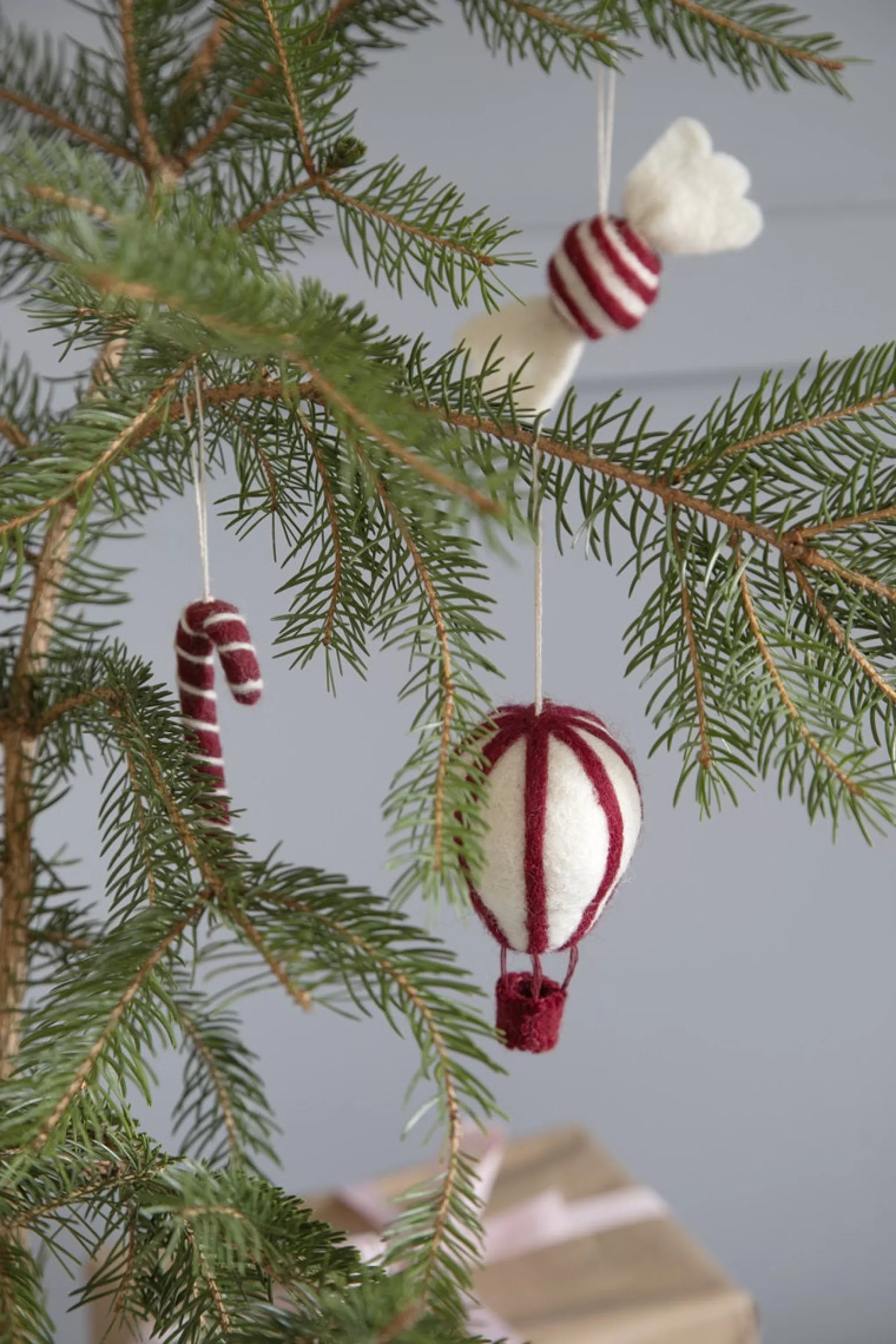 En Gry & Sif Felt Christmas Tree Decoration - Hot Air Balloon